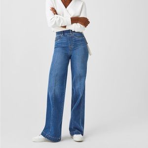 Brand New! Spanx Seamed Front, Wide Leg Jeans in Vintage Indigo. With tags